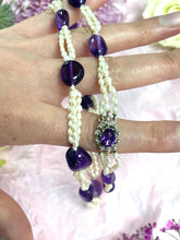 Load image into Gallery viewer, Exquisite Vintage Necklace Set in 9ct White Gold