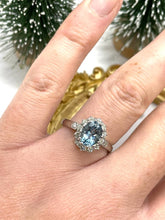 Load image into Gallery viewer, Gorgeous Aquamarine and Diamond Ring