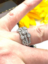 Load image into Gallery viewer, Stunning Diamond Ring Set in Platinum