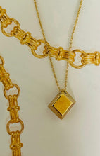 Load image into Gallery viewer, Tiffany & Co Pendant Set in 18ct Yellow Gold
