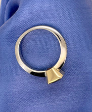 Load image into Gallery viewer, Incredible Garnet and Diamond Ring in 18ct Yellow Gold and White Gold