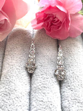 Load image into Gallery viewer, Beautiful Diamond Drop Earrings Set in Platinum