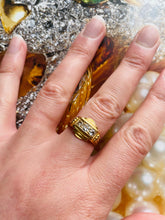 Load image into Gallery viewer, Diamond Ring Set in 18ct Yellow Gold