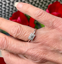 Load image into Gallery viewer, Diamond Cluster Ring in 18ct White Gold