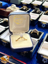 Load image into Gallery viewer, Princess Cut Preloved Ring