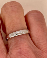 Load image into Gallery viewer, Diamond Set Band in Platinum