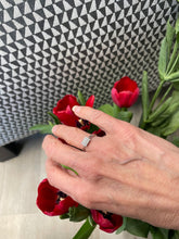 Load image into Gallery viewer, Diamond Cluster Ring in 18ct White Gold