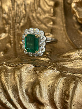 Load image into Gallery viewer, Stunning Emerald and Diamond Ring Set in Platinum