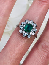 Load image into Gallery viewer, Emerald and Diamond Ring Set in White Gold