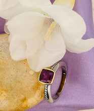 Load image into Gallery viewer, Incredible Garnet and Diamond Ring in 18ct Yellow Gold and White Gold