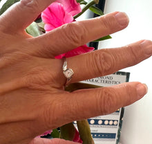 Load image into Gallery viewer, Princess Cut Diamond Set in 18ct White Gold