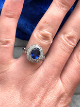 Load image into Gallery viewer, Blue Sapphire and Diamond Ring Set in Platinum
