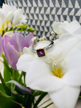 Load image into Gallery viewer, Incredible Garnet and Diamond Ring in 18ct Yellow Gold and White Gold