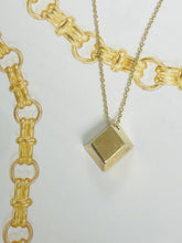 Load image into Gallery viewer, Tiffany & Co Pendant Set in 18ct Yellow Gold