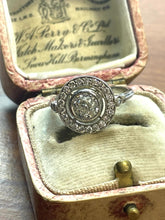 Load image into Gallery viewer, Stunning GIA Certified Diamond Ring in Platinum