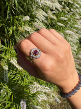 Load image into Gallery viewer, Vintage 18ct Gold Ruby & Diamond Cluster Ring