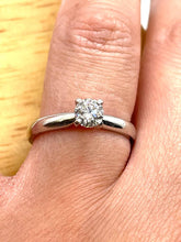 Load image into Gallery viewer, Original Diamond Solitaire Ring