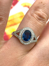 Load image into Gallery viewer, Blue Sapphire and Diamond Ring Set in Platinum