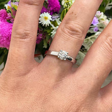 Load image into Gallery viewer, Gorgeous Diamond Solitaire Ring Set in Platinum