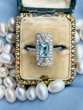 Load image into Gallery viewer, Aquamarine & Diamond Ring