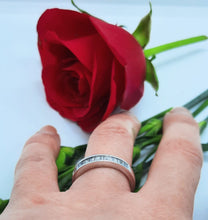 Load image into Gallery viewer, Diamond half ET ring
