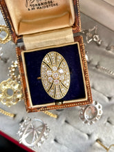 Load image into Gallery viewer, Decadent Diamond Ring in 18ct Yellow Gold