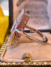 Load image into Gallery viewer, Stunning Tsavorite Garnet & Diamond Ring in Platinum