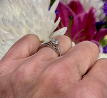 Load image into Gallery viewer, Solitaire Diamond Ring in Platinum
