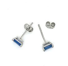 Load image into Gallery viewer, Ceylon Blue Sapphire Stud Earrings in Platinum
