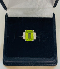 Load image into Gallery viewer, Peridot and Diamond Ring set in Platinum
