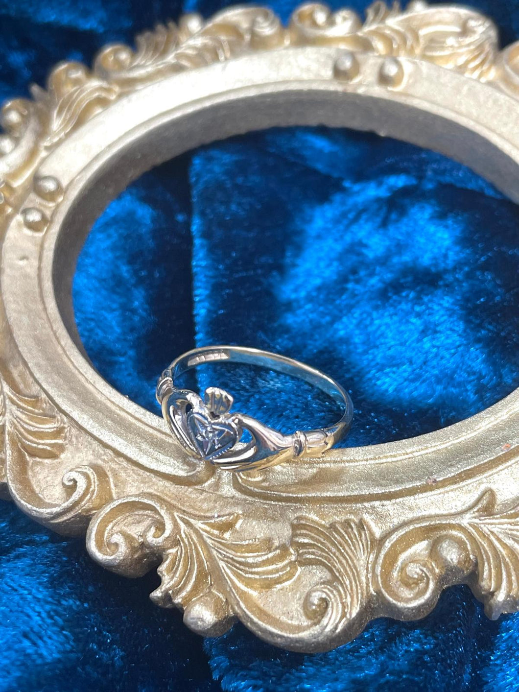 Claddagh Ring Set in 9ct Yellow Gold