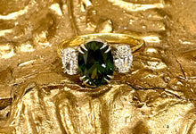 Load image into Gallery viewer, Amazing 2.67ct. Green Sapphire and Diamond Ring in 18ct Yellow Gold and Platinum
