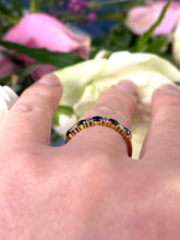 Load image into Gallery viewer, Preloved Glittering Ring.
