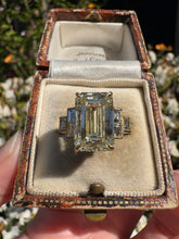 Load image into Gallery viewer, Exquisite Emerald Cut Diamond Ring
