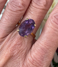 Load image into Gallery viewer, Stunning Amethyst Ring Set in 18ct Yellow Gold
