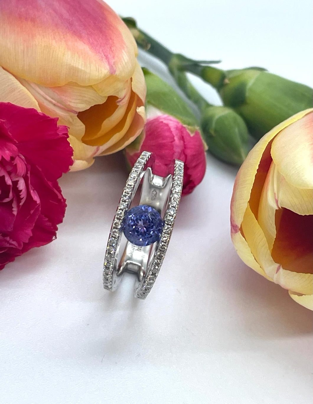 Tanzanite and Diamond Ring Set in 18ct White Gold