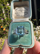 Load image into Gallery viewer, Stunning Aquamarine and Diamond Ring
