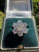 Load image into Gallery viewer, Platinum 4.50ct Diamond Floral Cluster Ring
