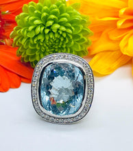 Load image into Gallery viewer, Aquamarine and Diamond Ring Set in Platinum
