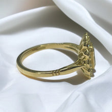 Load image into Gallery viewer, Stunning Radiant Cut Diamond Cluster Ring
