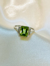 Load image into Gallery viewer, Peridot and Diamond Ring set in Platinum
