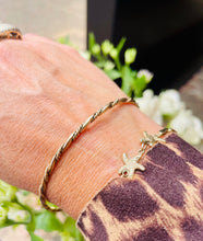Load image into Gallery viewer, 9ct Yellow Gold Twist Bangle
