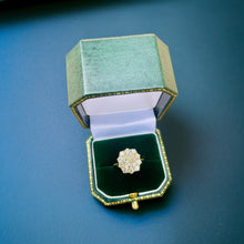 Load image into Gallery viewer, Spectacular Diamond Ring in 18ct Yellow Gold

