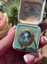 Load and play video in Gallery viewer, Mesmerising Aqua &amp; Diamond Ring in 18ct Gold
