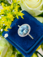 Load image into Gallery viewer, Stunning Aquamarine &amp; Diamond Ring in Platinum
