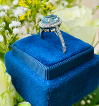 Load image into Gallery viewer, Stunning Aquamarine &amp; Diamond Ring in Platinum
